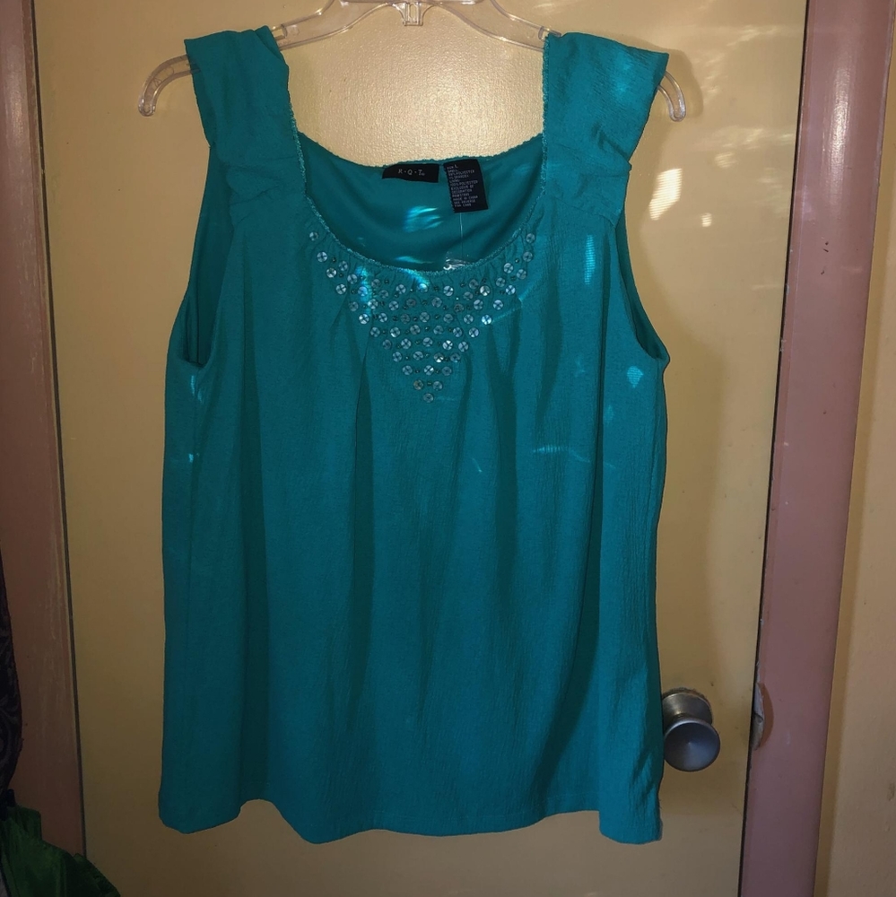 Blue/green shirt